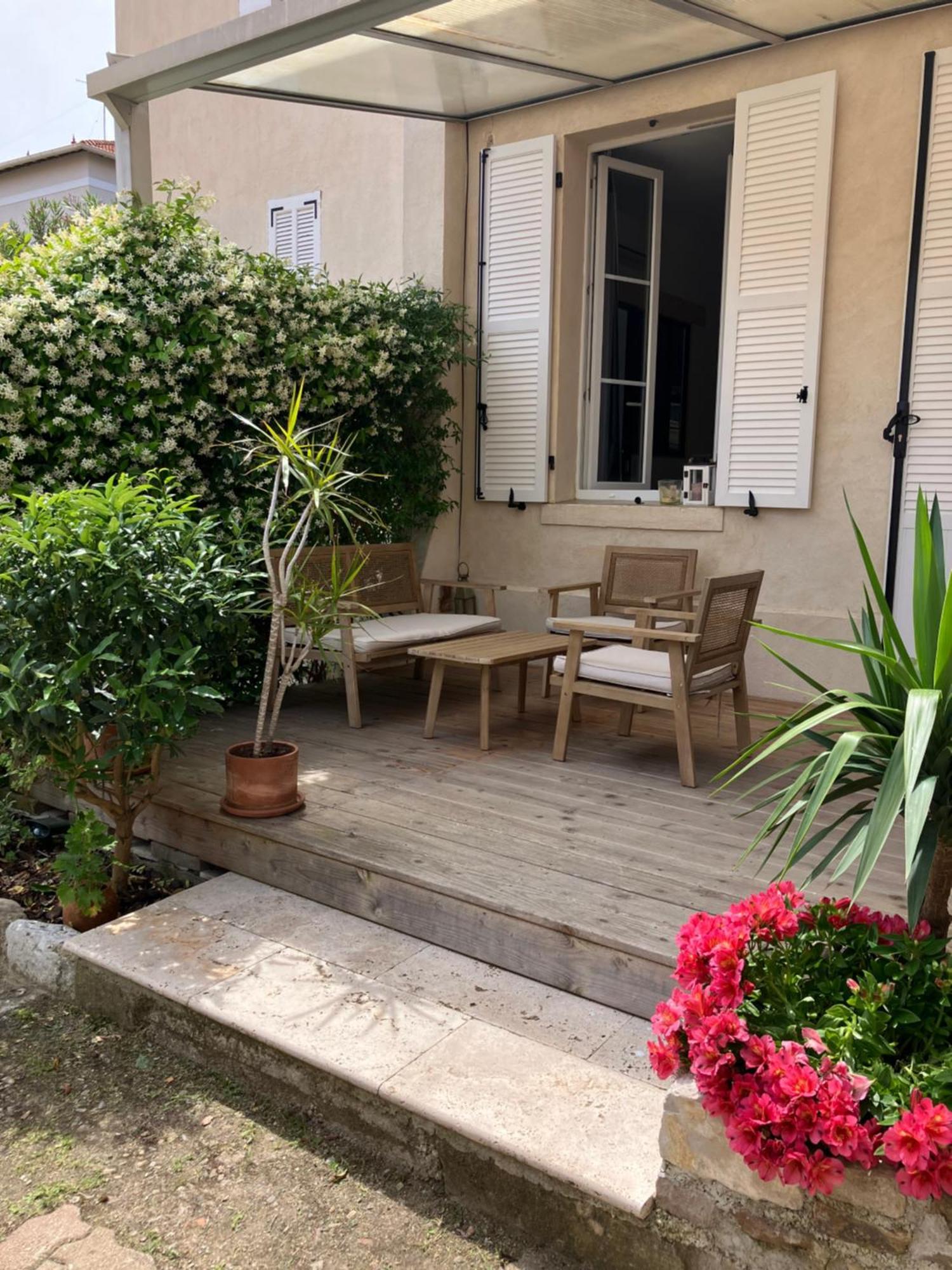 Charmant Appartement Cosy Saint-Raphael  Exterior photo
